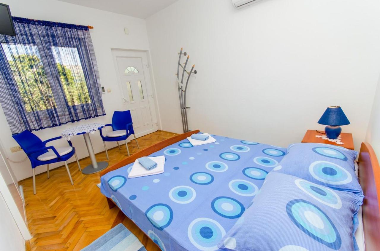 Apartments Ivana Trogir Exterior photo