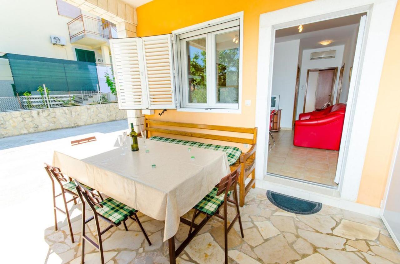 Apartments Ivana Trogir Exterior photo