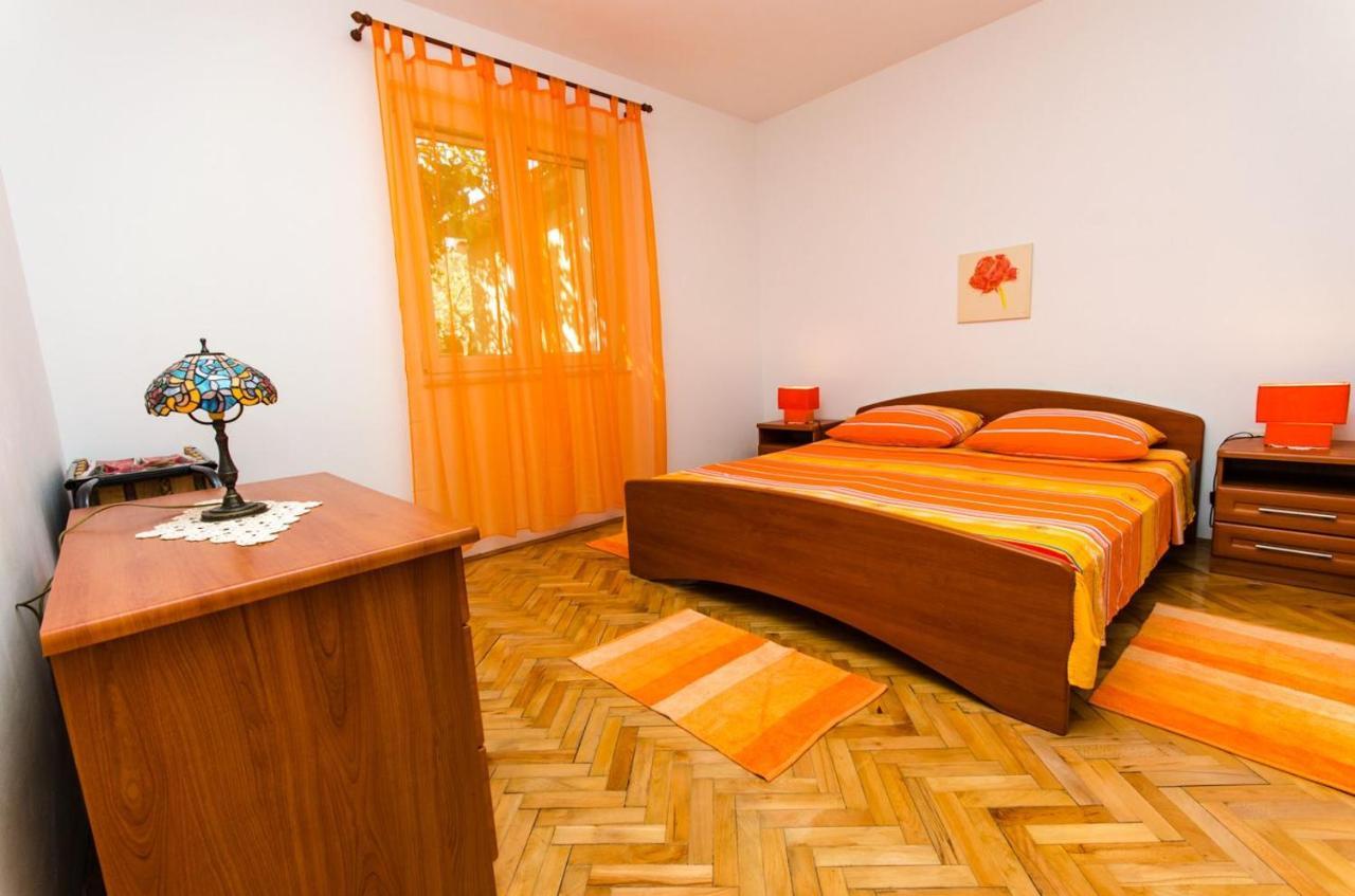 Apartments Ivana Trogir Exterior photo